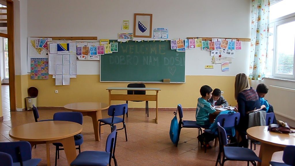 Maja i Donya ponovo zajedno u školskoj klupi