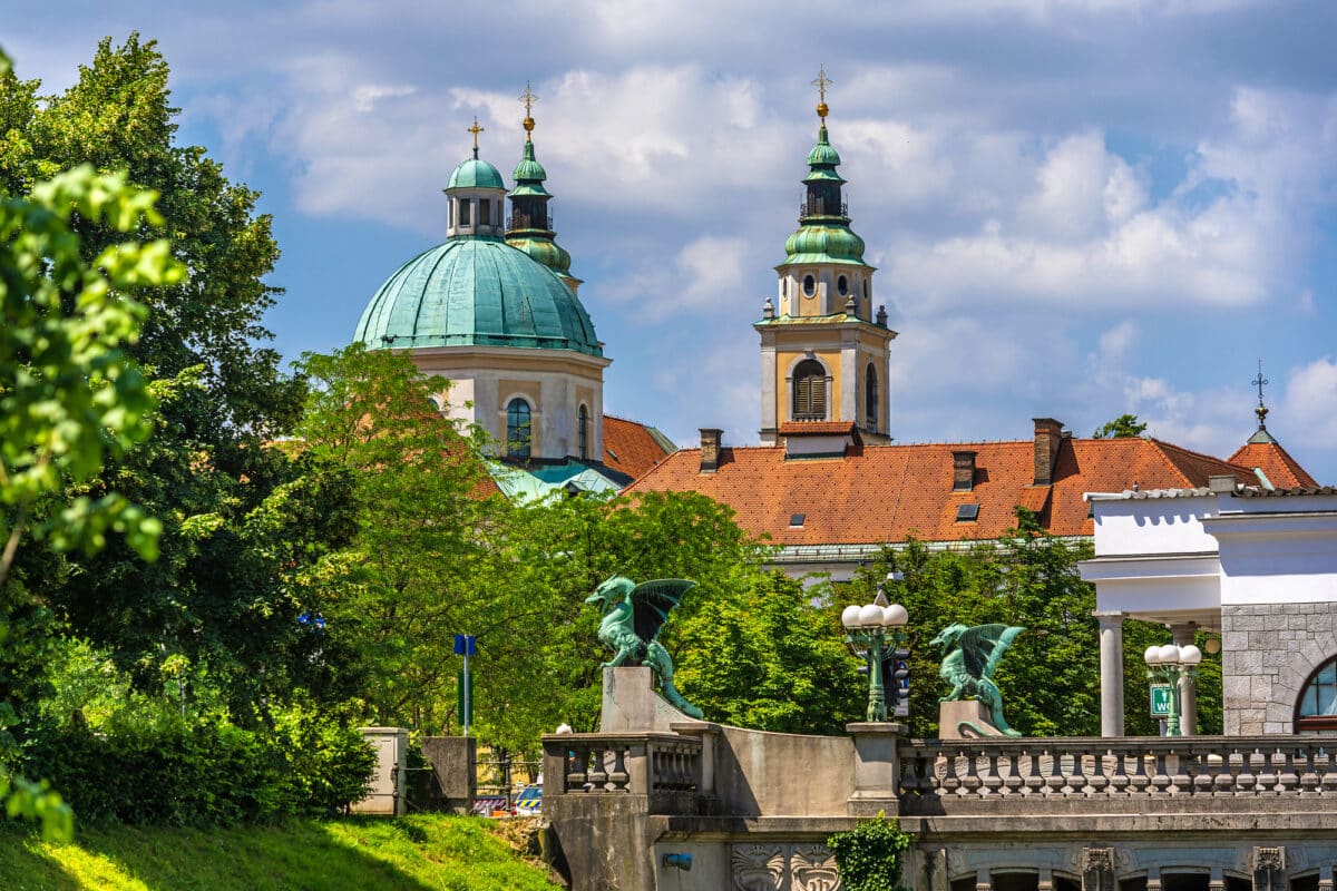 Pozivamo vas na učešće u ljetnjim školama Univerziteta u Ljubljani